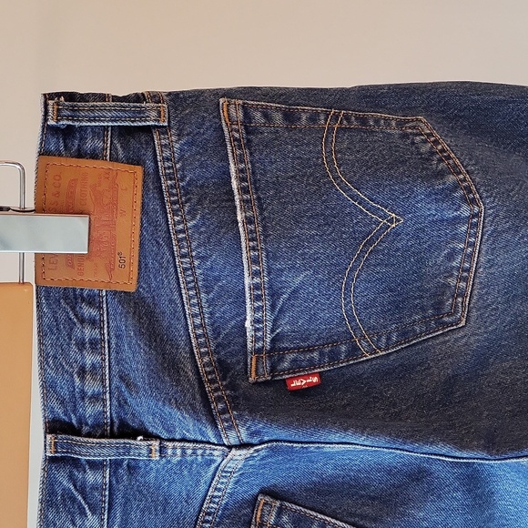 Levi Jeans - Picture 5 of 8